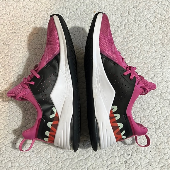 Pre Owned NIKE Air Max Bella Woman's Shoes size 6 - Picture 6 of 10
